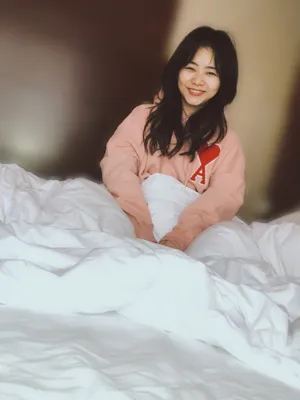 谭松韵慵懒私服照图片
