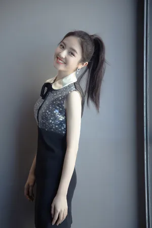 李兰迪高马尾时尚靓丽写真图片_3
