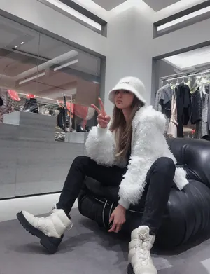 周扬青清新性感户外写真_3