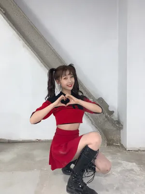 虞书欣《青春有你2》双马尾活力图片_7