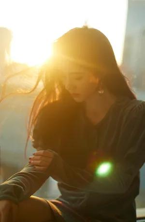 鞠婧祎朦胧光影性感写真图片_1