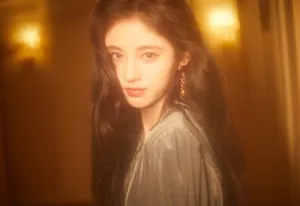 鞠婧祎朦胧光影性感写真图片_12