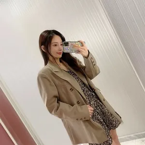 李小璐碎花连衣裙优雅自拍照_2