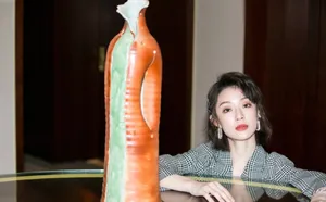 孙佳雨知性迷人活动照图片_1