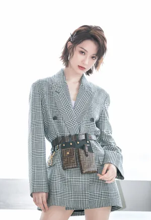 孙佳雨知性迷人活动照图片_8