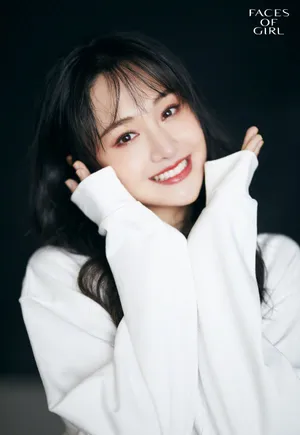 郑爽长卷发温婉写真图片_1