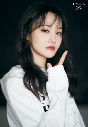 郑爽长卷发温婉写真图片_2