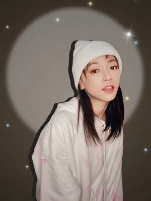 吴谨言俏丽私服照图片_3