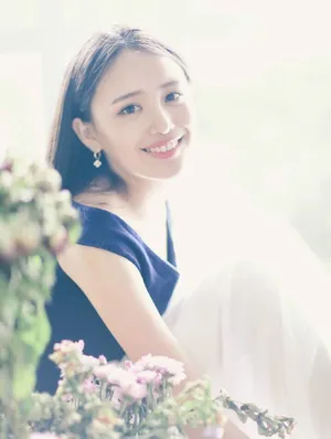 罗秋韵早期写真照图片_4