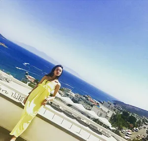 罗秋韵甜美旅拍照图片_5