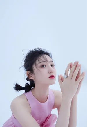 王莫涵粉色甜美写真图片_5