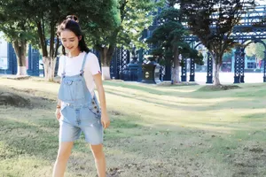 黄洋洋简约私服俏丽写真图片_4