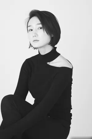 黄洋洋黑白优雅写真图片_3