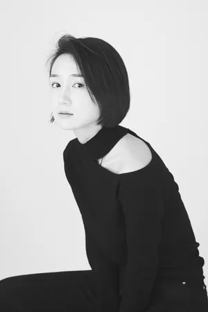 黄洋洋黑白优雅写真图片_7
