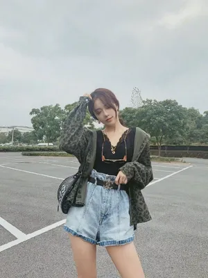 黄一琳私服居家自拍照图片_3