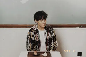 汪卓成胶片风帅气写真图片第1张