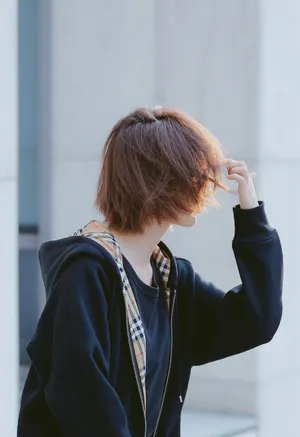 徐悦清爽随性街拍图片_8