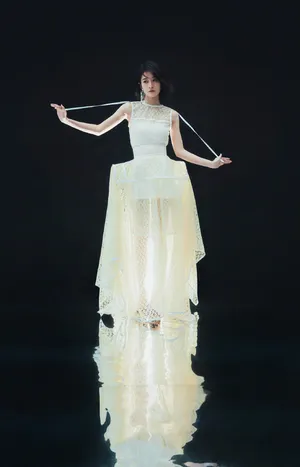 张雪迎时尚灵动写真图片_3