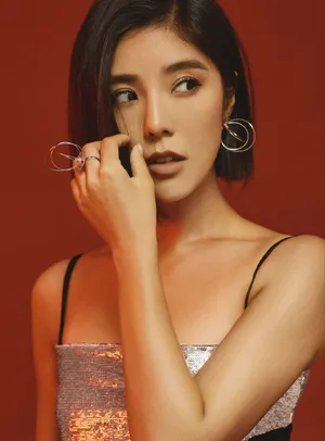 赵奕欢时尚性感写真_4