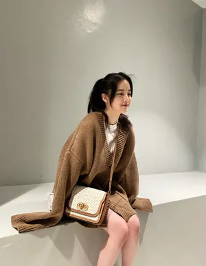 欧阳娜娜俏皮单马尾私服照图片_7