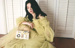 春夏淡黄裙清新迷人写真图片_1