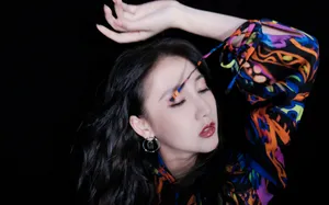 弦子彩虹裙性感唯美写真图片_4