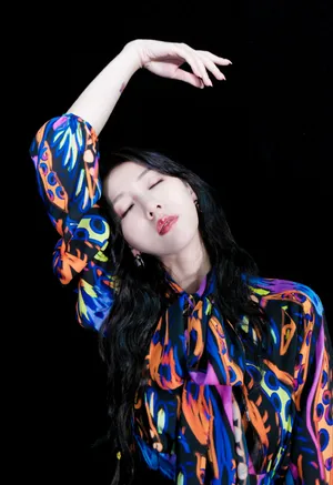 弦子彩虹裙性感唯美写真图片_16