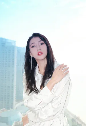 弦子清新俏皮写真图片_4