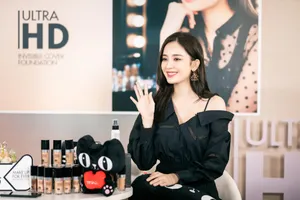 娜扎优雅性感品牌活动图片