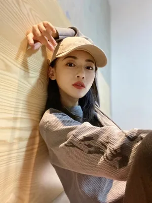 吴谨言俏丽居家私房照图片_2