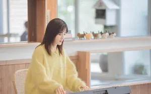 谢娜黄色海马毛衣温婉知性图片_6