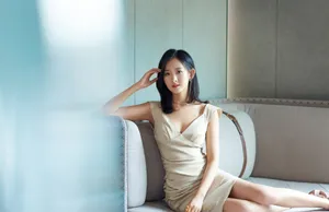 代文雯性感深v礼服活动写真图片_2