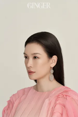 佟晨洁性感时尚写真图片