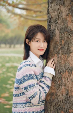苏青清新温婉户外写真图片_4