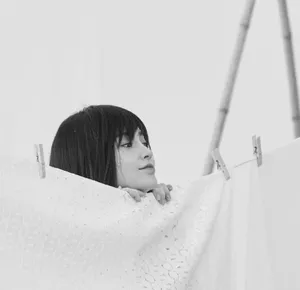 angelababy时尚杂志性感花絮照图片_3