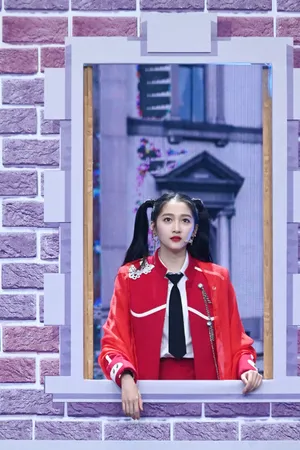 关晓彤双马尾灵动俏皮图片_1