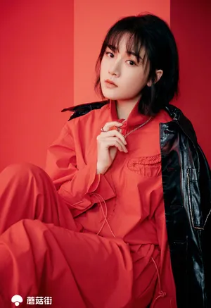 凌美仕性感甜酷写真图片_3