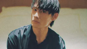 汪卓成慵懒日系胶片风格写真_3