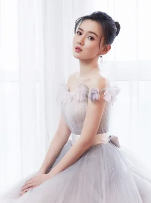 江铠同纱裙灵动飘逸写真图片_2