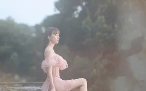 张檬短裙性感浪漫写真图片_2