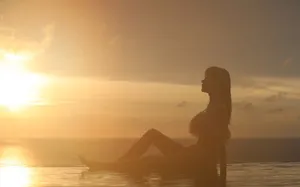 张檬短裙性感浪漫写真图片_5
