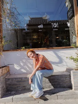 施诗清新甜美写真图片