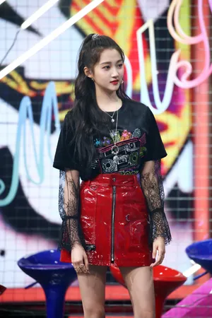 关晓彤性感柔美舞台照图片_14