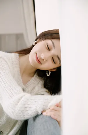 郑合惠子甜美迷人写真图片_2