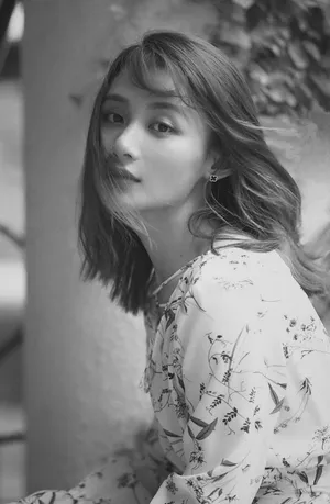 何宣林性感迷人写真图片_8