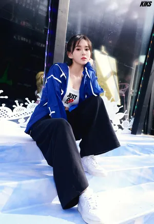 江铠同甜酷运动风写真图片_2