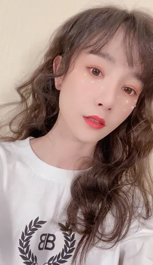 张檬清爽甜美自拍图片