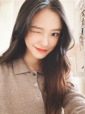 林允时尚靓丽自拍图片_14