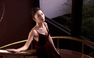 马瑞吊带裙性感优雅写真图片_4