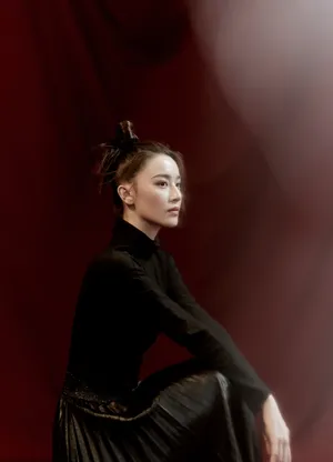梁婧娴时尚冷艳写真图片